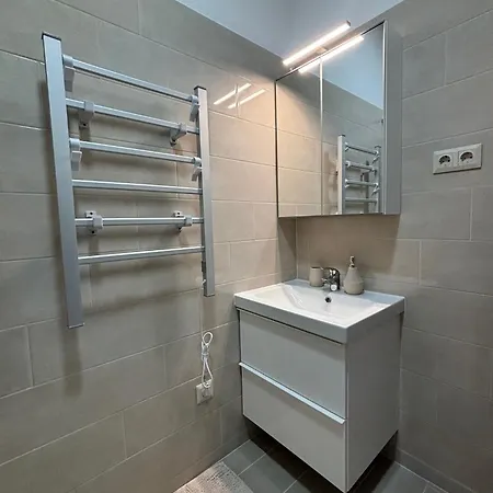 White House Apartman שיופוק