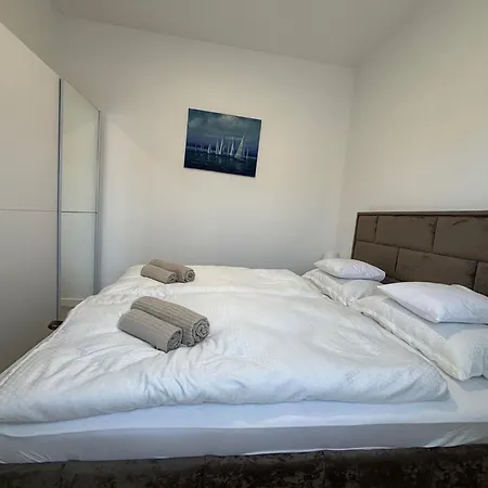 White House Apartman *