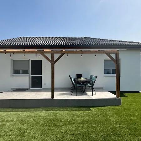 דירה White House Apartman שיופוק